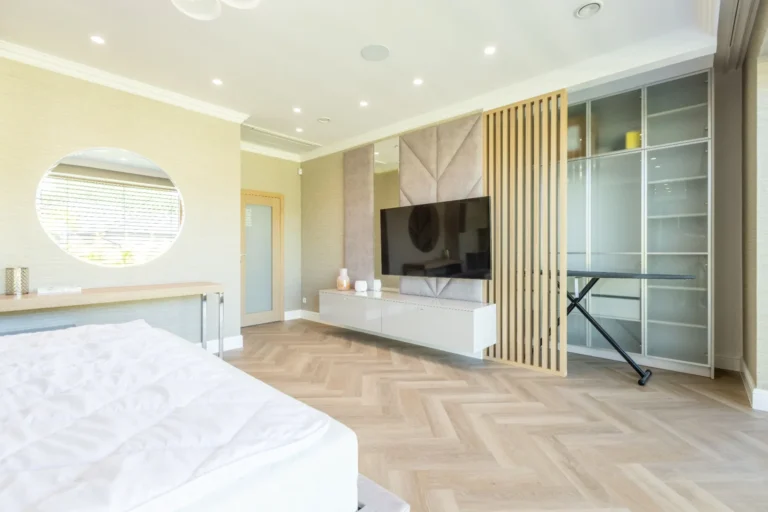 luxusná spaľňa na mieru a prémiové materiály Bratislava úložný priestor